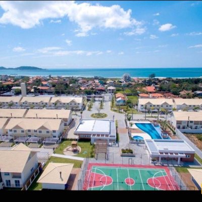 Casa em Condomínio com 117m², 3 quartos, 1 suíte, 2 garagens, no bairro Morro das Pedras em Florianópolis