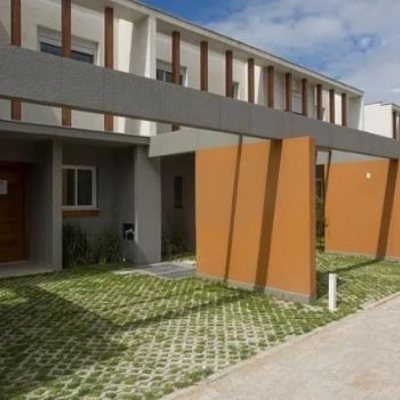 Casa em Condomínio com 117m², 3 quartos, 1 suíte, 2 garagens, no bairro Morro das Pedras em Florianópolis