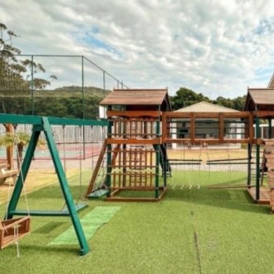 Casa em Condomínio com 117m², 3 quartos, 1 suíte, 2 garagens, no bairro Morro das Pedras em Florianópolis