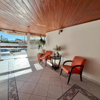 Apartamentos com 49m², 1 quarto, 1 garagem, no bairro Jurerê em Florianópolis