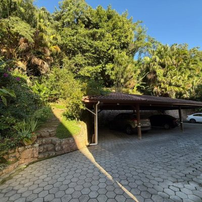 Apartamentos com 49m², 1 quarto, 1 garagem, no bairro Jurerê em Florianópolis