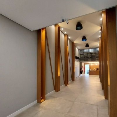 Sala com 60m², no bairro Centro em Florianópolis