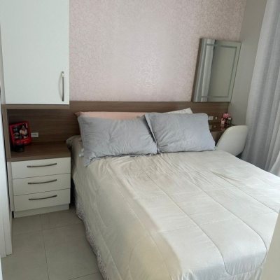 Apartamentos com 71m², 1 quarto, 1 garagem, no bairro Carvoeira em Florianópolis