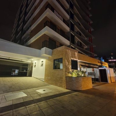 Apartamentos com 71m², 1 quarto, 1 garagem, no bairro Carvoeira em Florianópolis