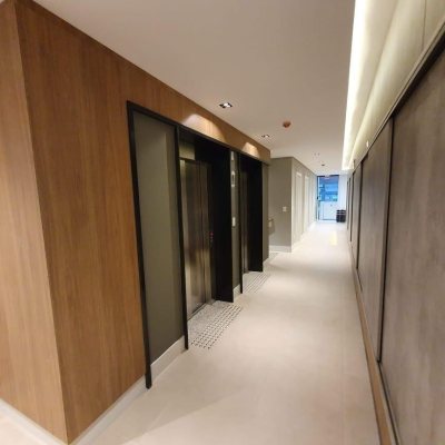 Apartamentos com 71m², 1 quarto, 1 garagem, no bairro Carvoeira em Florianópolis