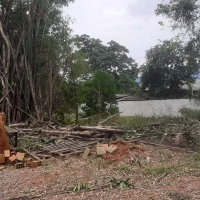 Terrenos Residenciais com 455m², no bairro Ratones em Florianópolis