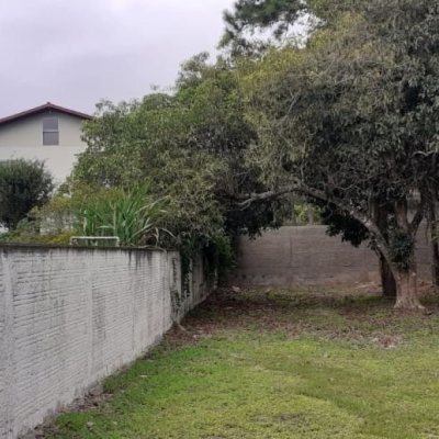 Terrenos Residenciais com 455m², no bairro Ratones em Florianópolis