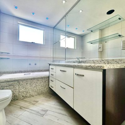 Apartamentos com 131m², 3 quartos, 2 suítes, 1 garagem, no bairro Campinas em São José