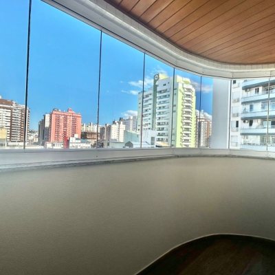 Apartamentos com 131m², 3 quartos, 2 suítes, 1 garagem, no bairro Campinas em São José