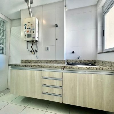 Apartamentos com 131m², 3 quartos, 2 suítes, 1 garagem, no bairro Campinas em São José