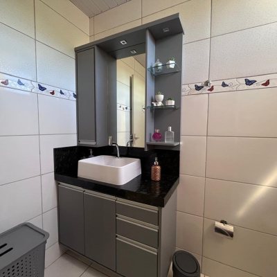 Apartamentos com 53m², 2 quartos, 1 garagem, no bairro Encruzilhada em Biguaçu