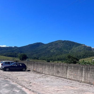 Apartamentos com 53m², 2 quartos, 1 garagem, no bairro Encruzilhada em Biguaçu