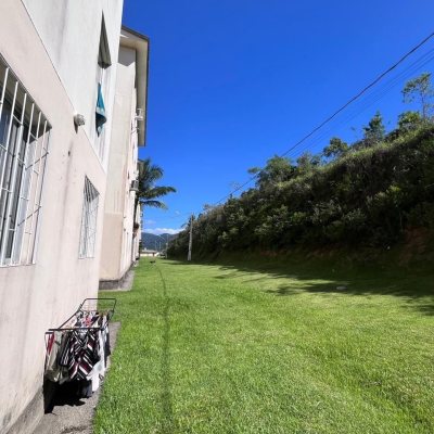 Apartamentos com 53m², 2 quartos, 1 garagem, no bairro Encruzilhada em Biguaçu