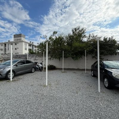 Apartamentos com 63m², 2 quartos, 1 garagem, no bairro Forquilhas em São José