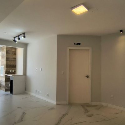 Apartamentos com 81m², 2 quartos, 1 suíte, 1 garagem, no bairro Coqueiros em Florianópolis