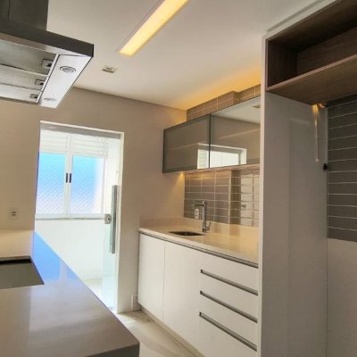 Apartamentos com 81m², 2 quartos, 1 suíte, 1 garagem, no bairro Coqueiros em Florianópolis