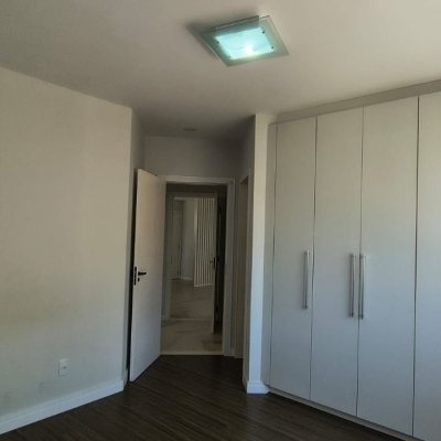 Apartamentos com 81m², 2 quartos, 1 suíte, 1 garagem, no bairro Coqueiros em Florianópolis