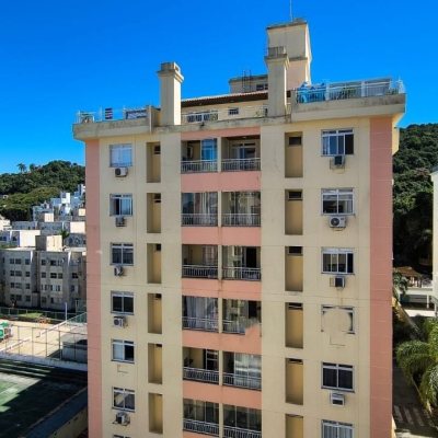 Apartamentos com 81m², 2 quartos, 1 suíte, 1 garagem, no bairro Coqueiros em Florianópolis