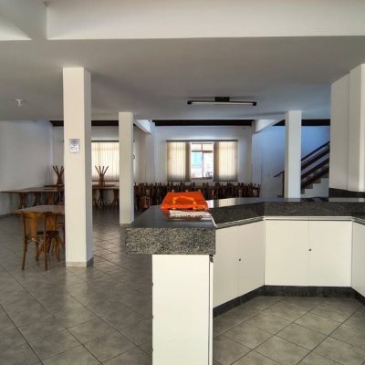 Apartamentos com 81m², 2 quartos, 1 suíte, 1 garagem, no bairro Coqueiros em Florianópolis