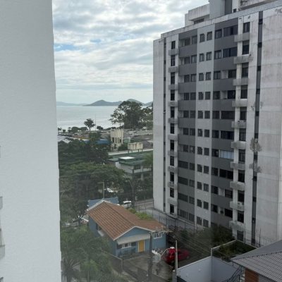 Cobertura com 148m², 3 quartos, 2 suítes, 2 garagens, no bairro Agronômica em Florianópolis