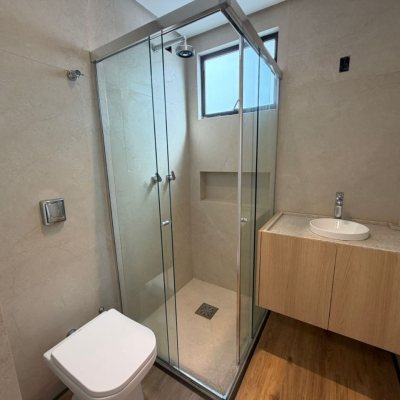 Cobertura com 148m², 3 quartos, 2 suítes, 2 garagens, no bairro Agronômica em Florianópolis