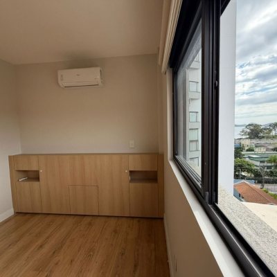 Cobertura com 148m², 3 quartos, 2 suítes, 2 garagens, no bairro Agronômica em Florianópolis
