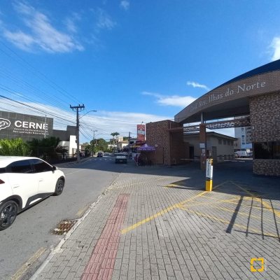 Apartamentos com 55m², 2 quartos, 1 garagem, no bairro Areias em São José