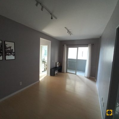 Apartamentos com 55m², 2 quartos, 1 garagem, no bairro Areias em São José