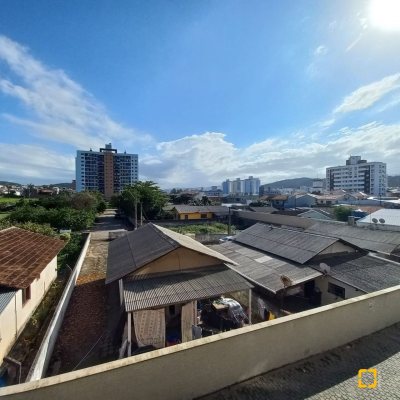 Apartamentos com 55m², 2 quartos, 1 garagem, no bairro Areias em São José