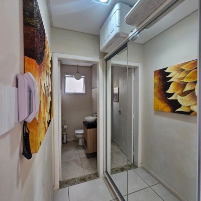 Casa Residencial com 220m², 4 quartos, 1 suíte, 3 garagens, no bairro Bom Abrigo em Florianópolis