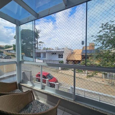 Casa Residencial com 220m², 4 quartos, 1 suíte, 3 garagens, no bairro Bom Abrigo em Florianópolis