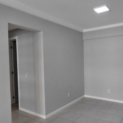 Apartamentos com 77m², 2 quartos, 1 suíte, 2 garagens, no bairro Itacorubi em Florianópolis