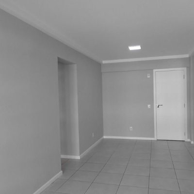 Apartamentos com 77m², 2 quartos, 1 suíte, 2 garagens, no bairro Itacorubi em Florianópolis