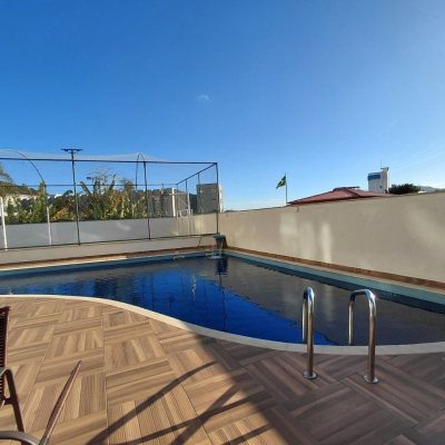 Apartamentos com 77m², 2 quartos, 1 suíte, 2 garagens, no bairro Itacorubi em Florianópolis