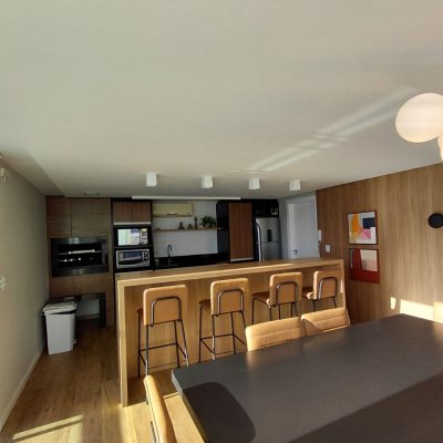 Apartamentos com 77m², 2 quartos, 1 suíte, 2 garagens, no bairro Itacorubi em Florianópolis