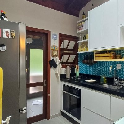 Casa em Condomínio com 73m², 2 quartos, 1 garagem, no bairro Lagoa da Conceição em Florianópolis