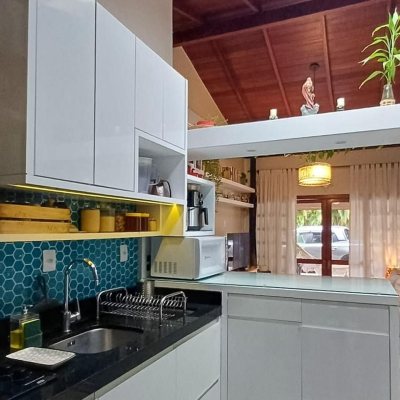 Casa em Condomínio com 73m², 2 quartos, 1 garagem, no bairro Lagoa da Conceição em Florianópolis