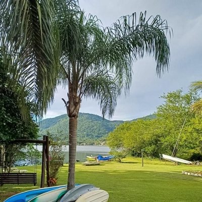 Casa em Condomínio com 73m², 2 quartos, 1 garagem, no bairro Lagoa da Conceição em Florianópolis