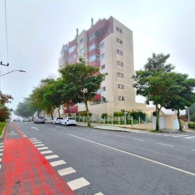 Cobertura com 116m², 2 quartos, 1 suíte, 2 garagens, no bairro Capoeiras em Florianópolis