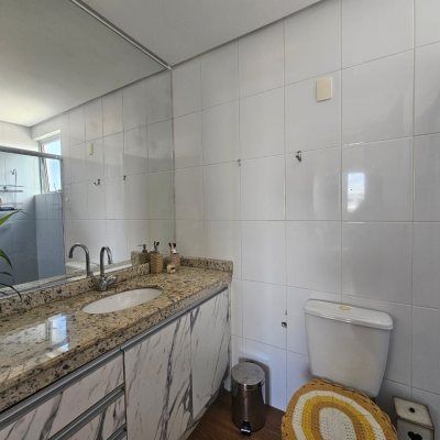 Cobertura com 116m², 2 quartos, 1 suíte, 2 garagens, no bairro Capoeiras em Florianópolis