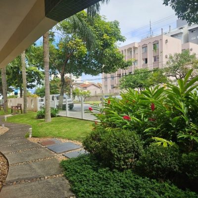 Cobertura com 116m², 2 quartos, 1 suíte, 2 garagens, no bairro Capoeiras em Florianópolis