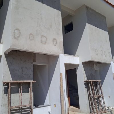 Sobrado Residencial com 70m², 2 quartos, 2 suítes, 1 garagem, no bairro Areias em São José