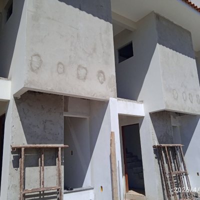 Sobrado Residencial com 70m², 2 quartos, 2 suítes, 1 garagem, no bairro Areias em São José