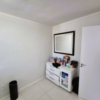 Apartamentos com 48m², 2 quartos, 1 garagem, no bairro Sertão Do Maruim em São José