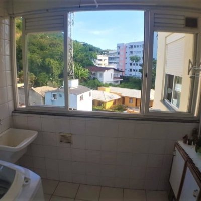 Cobertura com 150m², 3 quartos, 1 suíte, 2 garagens, no bairro Pantanal em Florianópolis