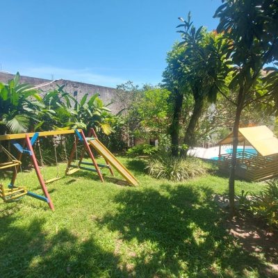 Cobertura com 150m², 3 quartos, 1 suíte, 2 garagens, no bairro Pantanal em Florianópolis