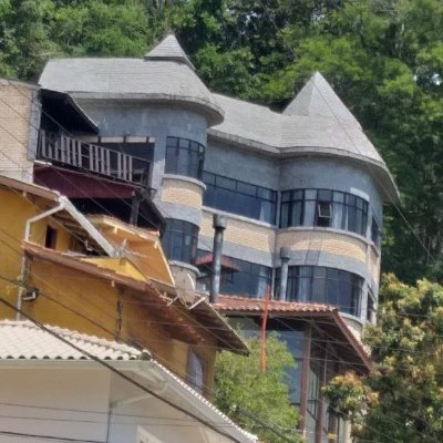 Casa Residencial com 378m², 4 quartos, 4 suítes, 3 garagens, no bairro Ponta De Baixo em São José