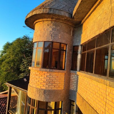 Casa Residencial com 378m², 4 quartos, 4 suítes, 3 garagens, no bairro Ponta De Baixo em São José