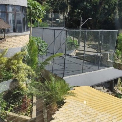 Casa Residencial com 378m², 4 quartos, 4 suítes, 3 garagens, no bairro Ponta De Baixo em São José