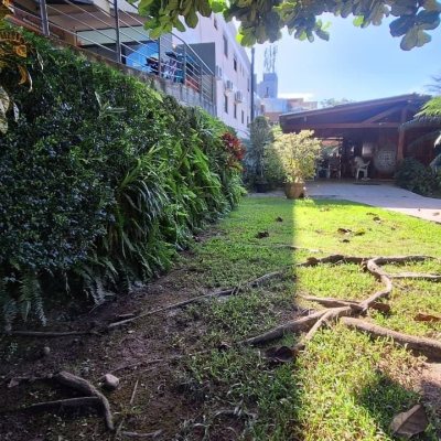 Terreno Comercial/Residencial com 556m², no bairro Jurerê em Florianópolis